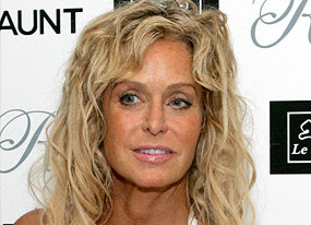 Tidbits by TJ: Happy Birthday to Farrah Fawcett!!!!