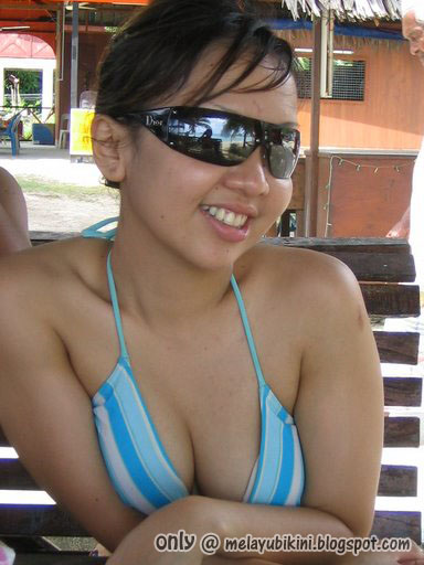 Gambar Bogel Gambar Melayu Berbikini at Restorant   Melayu Boleh.Com