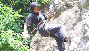 ABSEILING & REPELLING