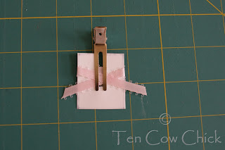 Ten Cow Chick: Mini Bow Tutorial
