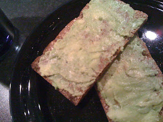 Avokado+kn%C3%A4ckebr%C3%B6d+002 - Laddad för träning