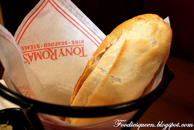 Grande. Eats : 233. Tony Roma's