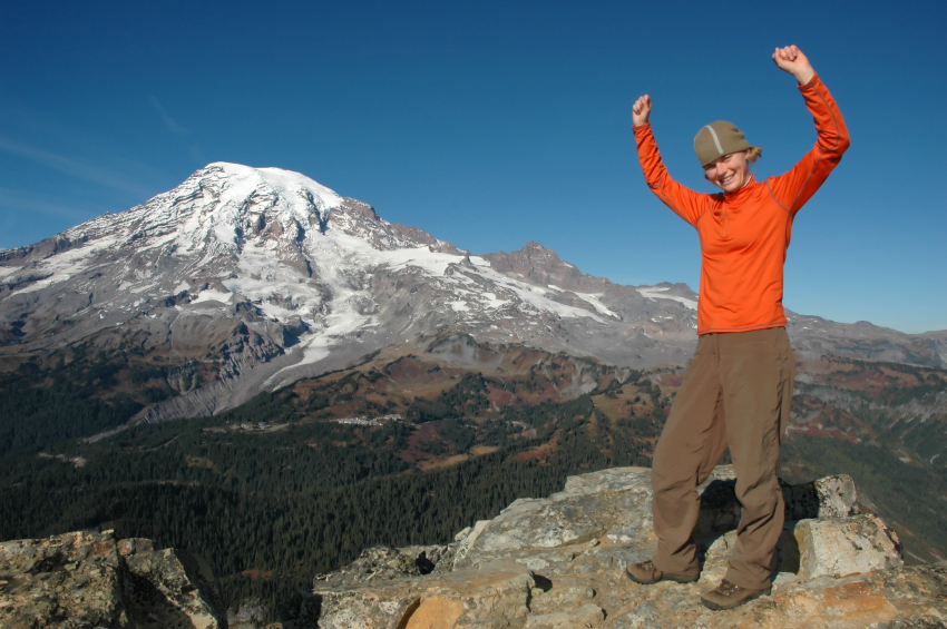 [hiker+mtntop.jpg]