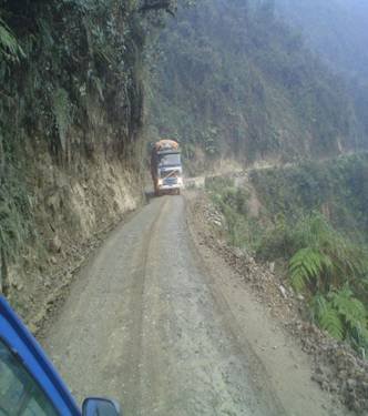 [stremnaya+trucks+opp.bmp]