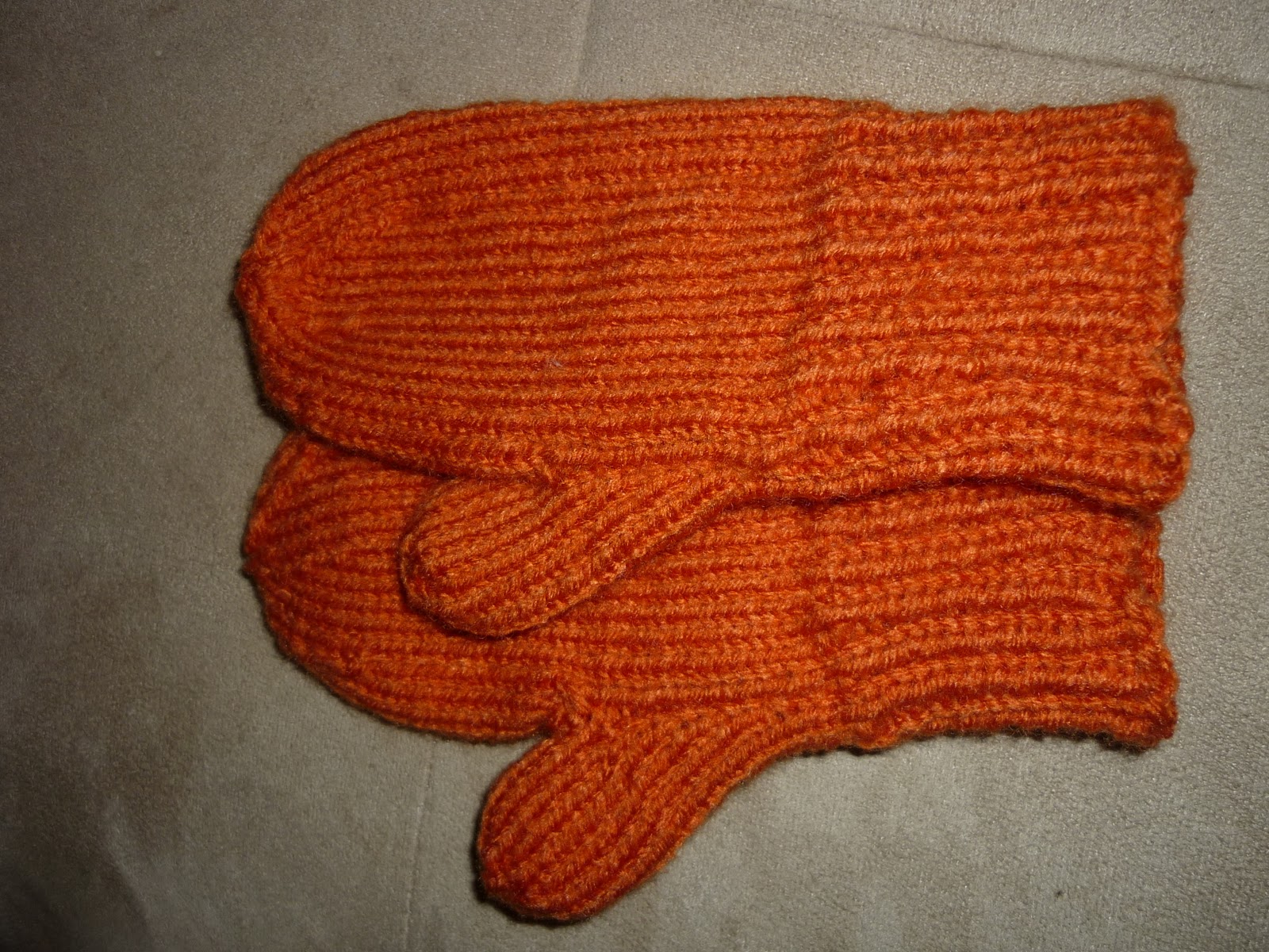 Life.....It's a Work in Progress Toddler Mittens..an Easy 4 Needle Pattern
