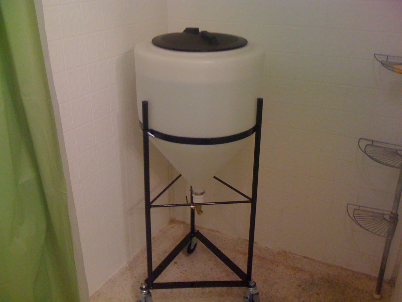 Nilrod Home Brewery How to make a Conical Fermenter DIY Tutorial