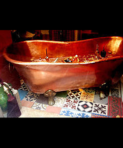 Copper bathtub