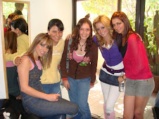 2007 Nov 5 - Sandy y Leslie con las chicas de la Nueva Banda Timbiriche