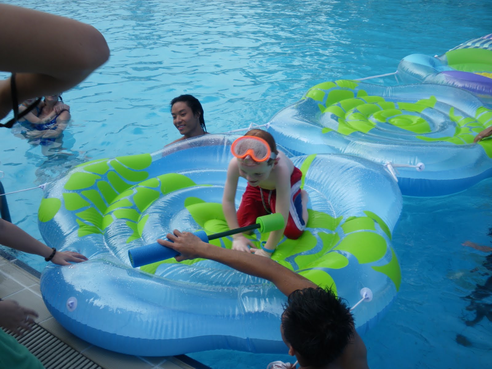 Nesting in Skyscrapers Pool fun