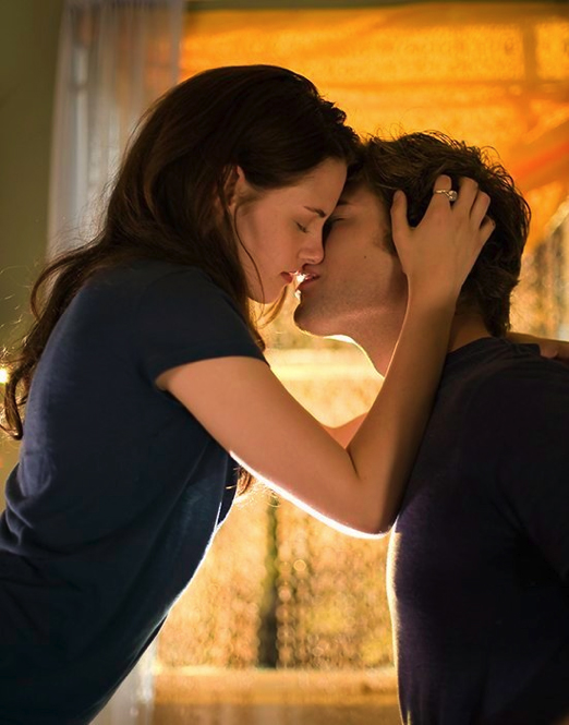 Primer Beso De Edward Y Bella