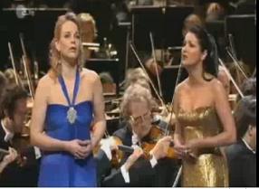[netrebko+garanca.jpg]