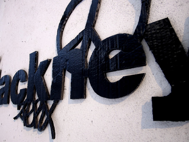 WORLDWARWON: 'VANDALISED' HACKNEY SIGNAGE