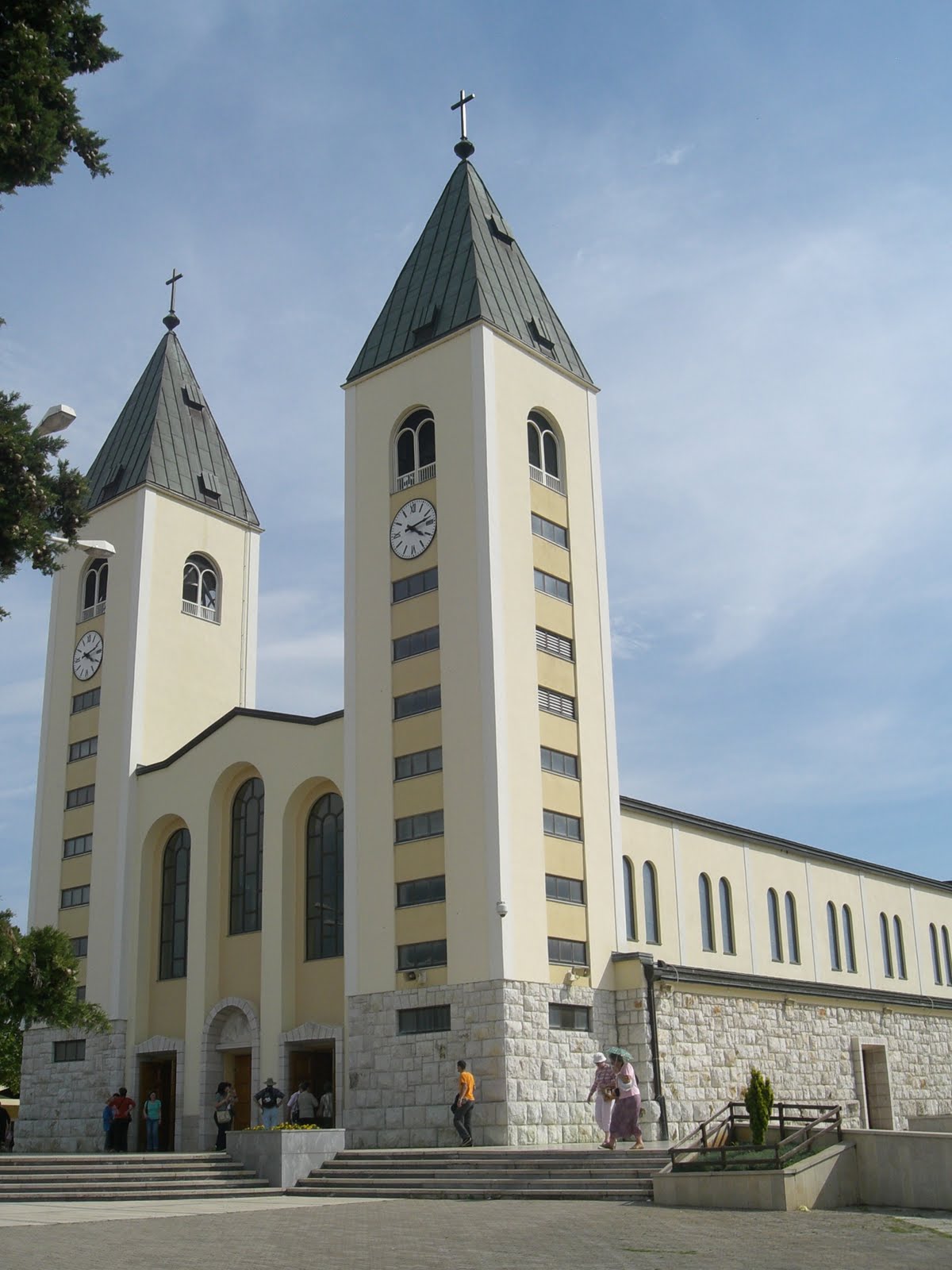 Te Deum laudamus!: Medjugorje: A rupture in tradition as ...