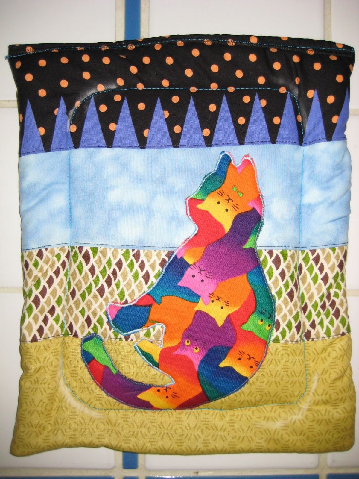 kittlekattle Sewing cat beds for animal shelters
