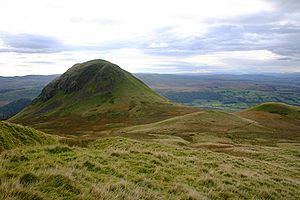 [300px-Dumgoyne01.jpg]