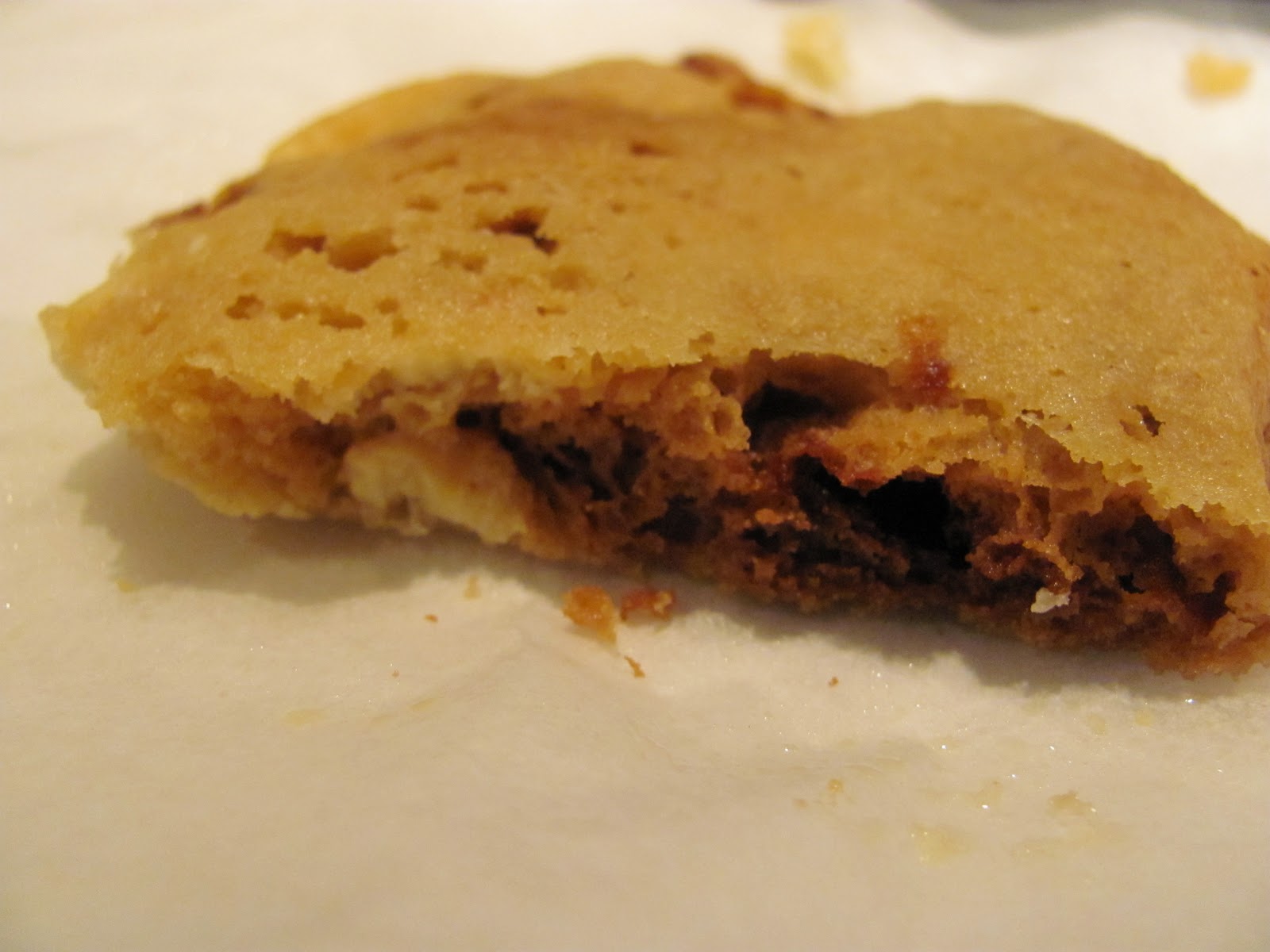 Mrs Cake: Chewy Chocolate Chip Cookies