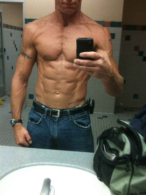 Dan — Flexed picture in front of mirror