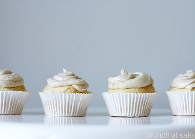 gluten free vanilla cupcakes w/ dairy free "buttercream" frosting