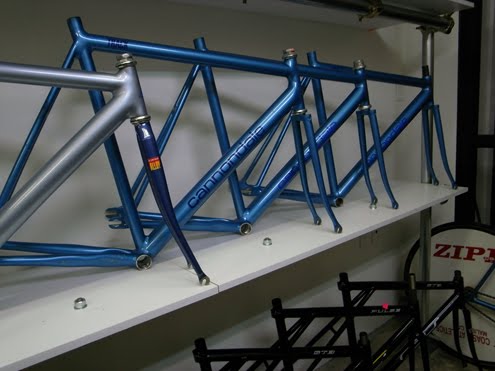 cannondale_track_frames_at_fixed_junkie.jpg