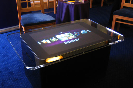 [Surface01_550x364.jpg]