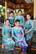 Biru itu damai