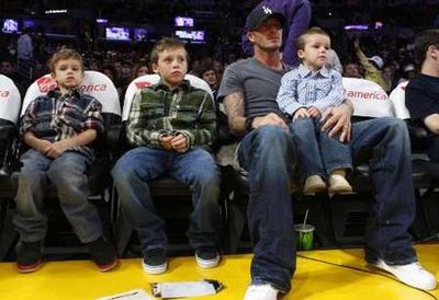 [beckham+boys2.jpg]