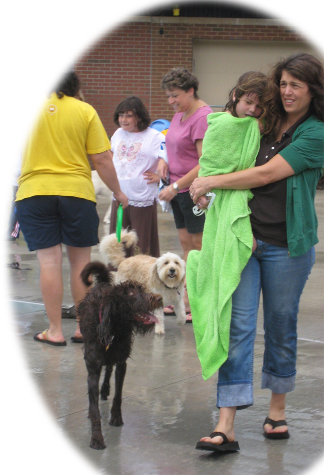 [EmilyStarDogSwim.jpg]