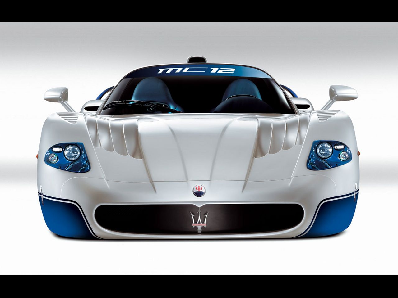 Двигатель maserati mc12