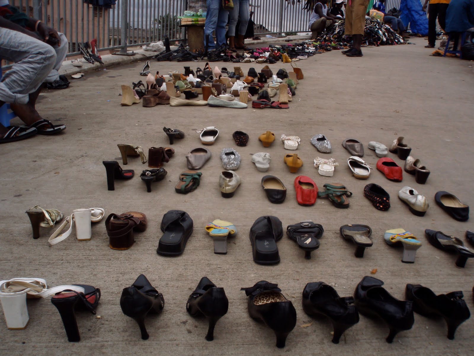 [Accra+street+installation.JPG]