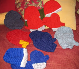 crochet hat and mittens