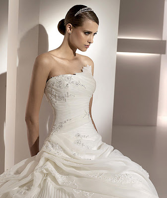 Latest Fashionable Dresses: Bridal Gown