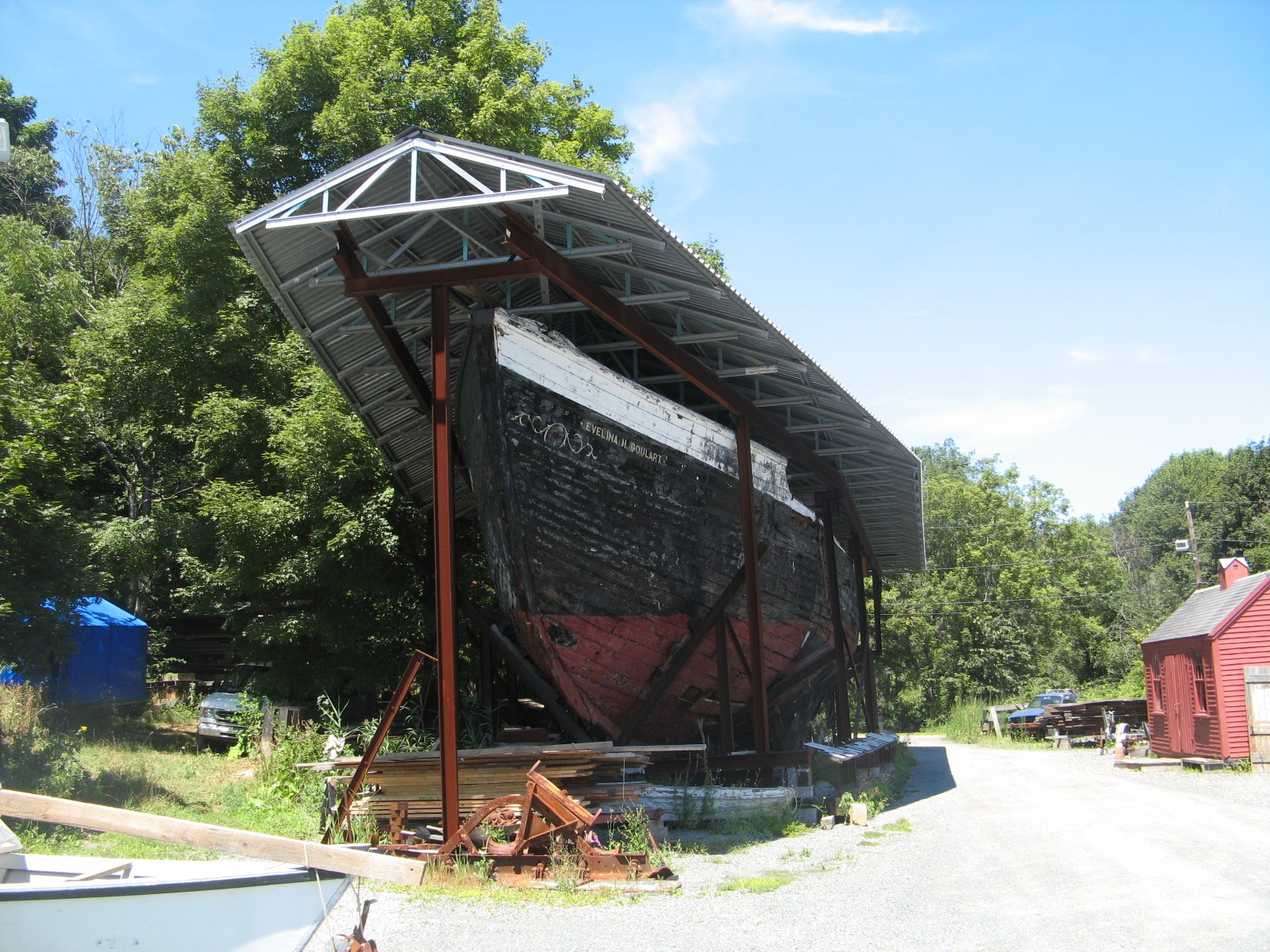 Mary's Ramblin's IPSWICH WORLD FAMOUS CLAMS, ESSEX BOAT BUILDERS