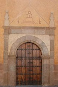 Puerta de entrada del Convento