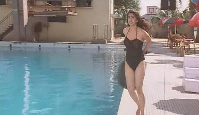 INDIAN ACTRESS BIKINI PHOTOS: Juhi Chawla in Swimsuit