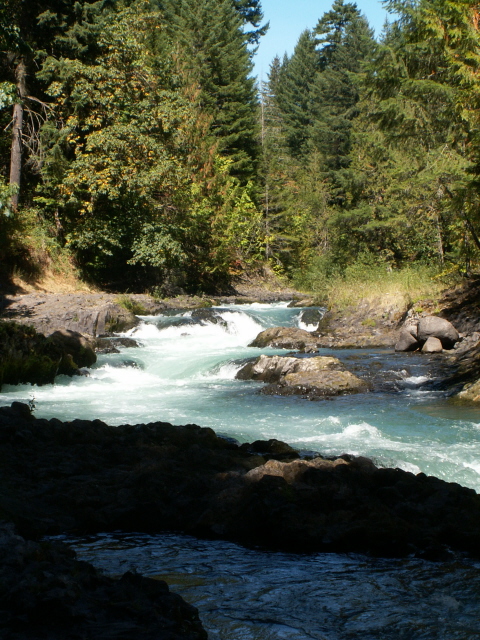 [WhiteSalmonRiver007.JPG]