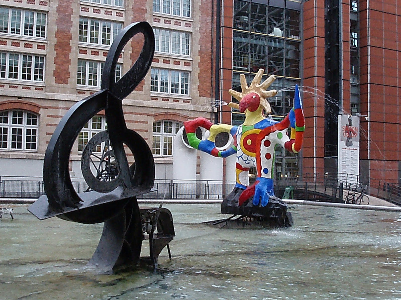 Париж фонтан стравинского