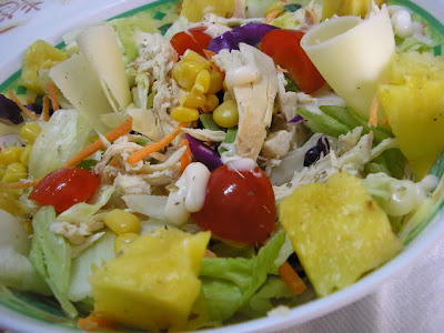 SALADA DE FRANGO COM ANANÁS