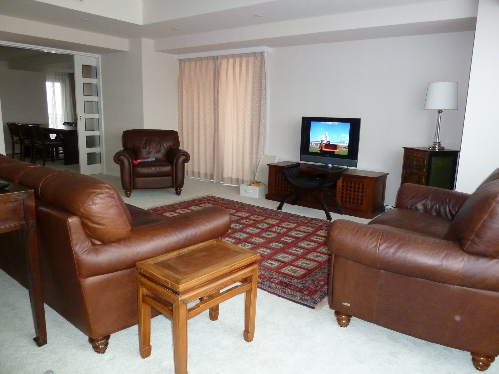 Lost in Japan... Our new homeLeyton HouseYokohama..