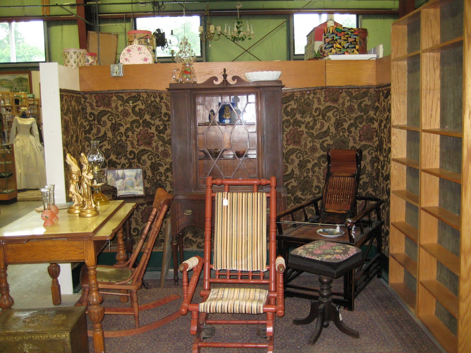Antique Booth Display Ideas