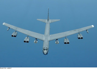 fly high: Boeing B52 Stratofortess