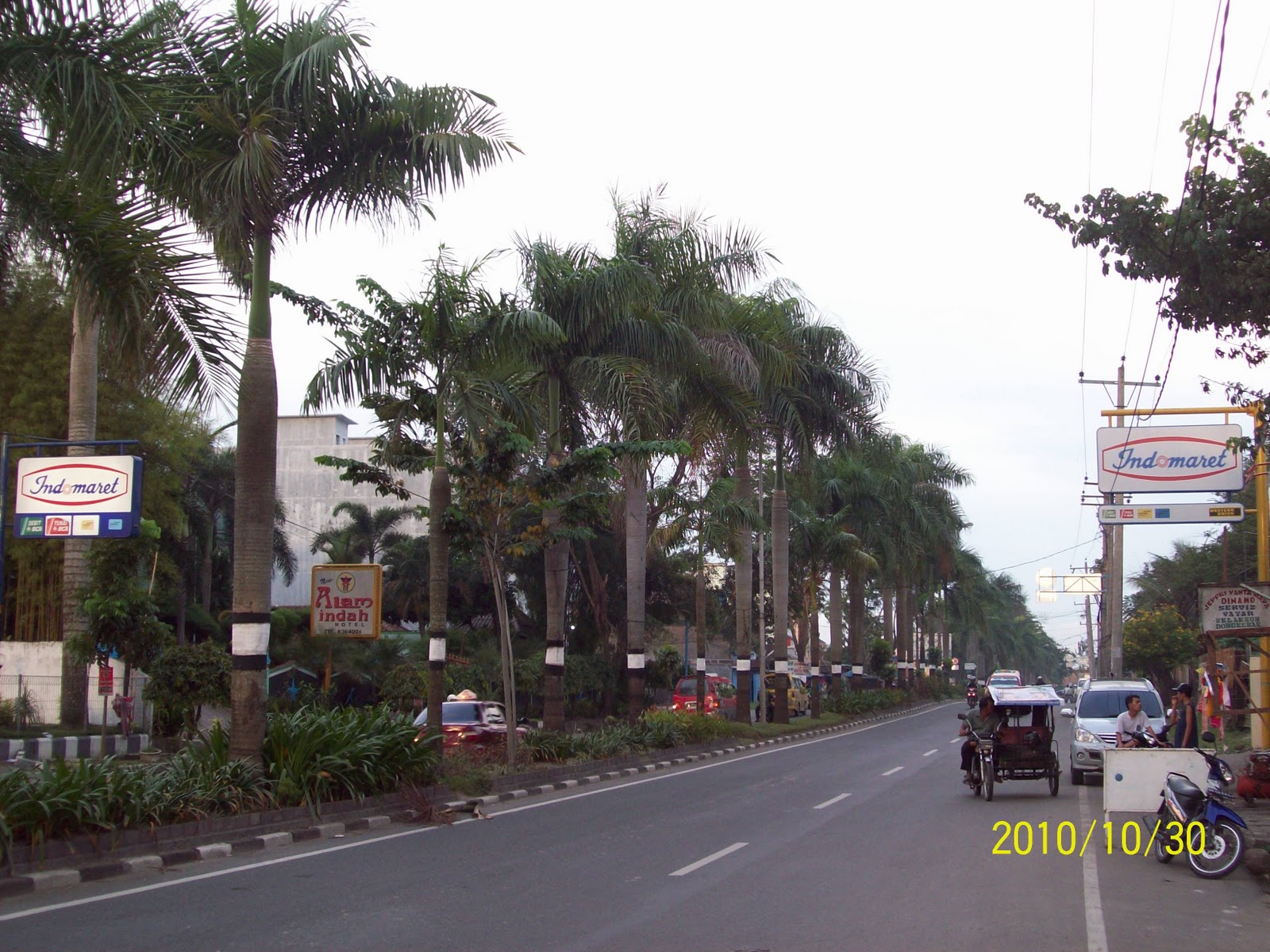 harian Profesi: Indomaret Menjamur