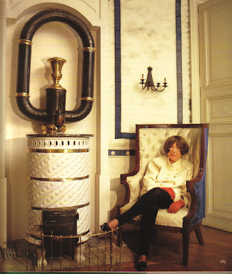 The Peak Of Chic Crazy For Castaing Aah The French And Their Love Of Madeleine Castaing Fabric Really Who Can Blame Them Prints Are Colorful Bold Timeless