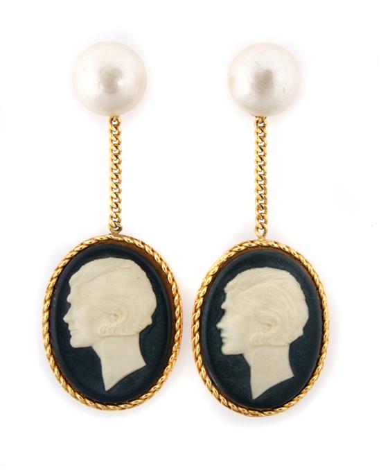 [hindmanearrings141.jpeg]