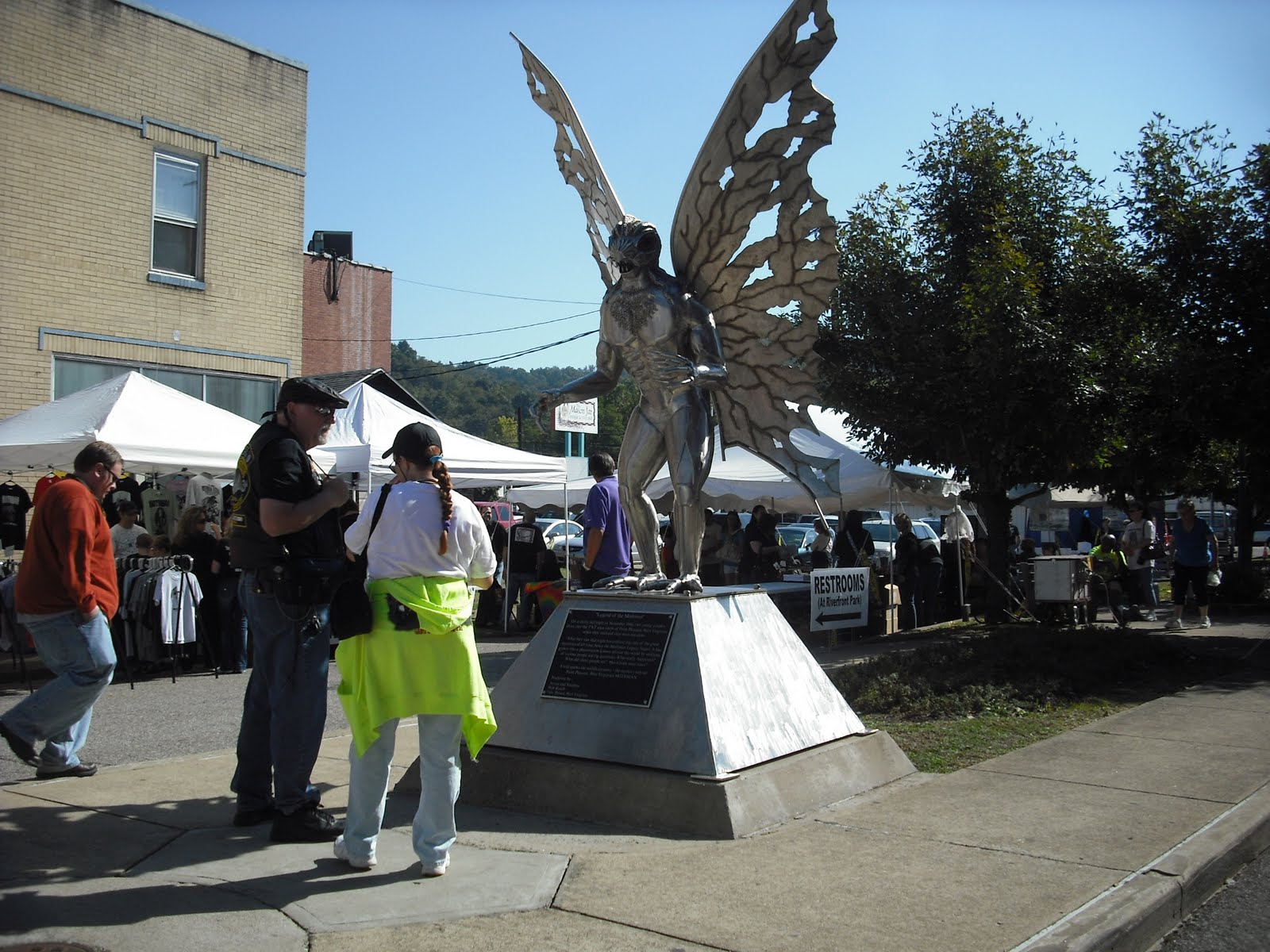Kentucky Travels Mothman Festival Point Pleasant, WV