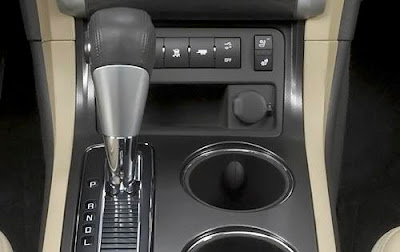 2010 Chevrolet Traverse, car interior