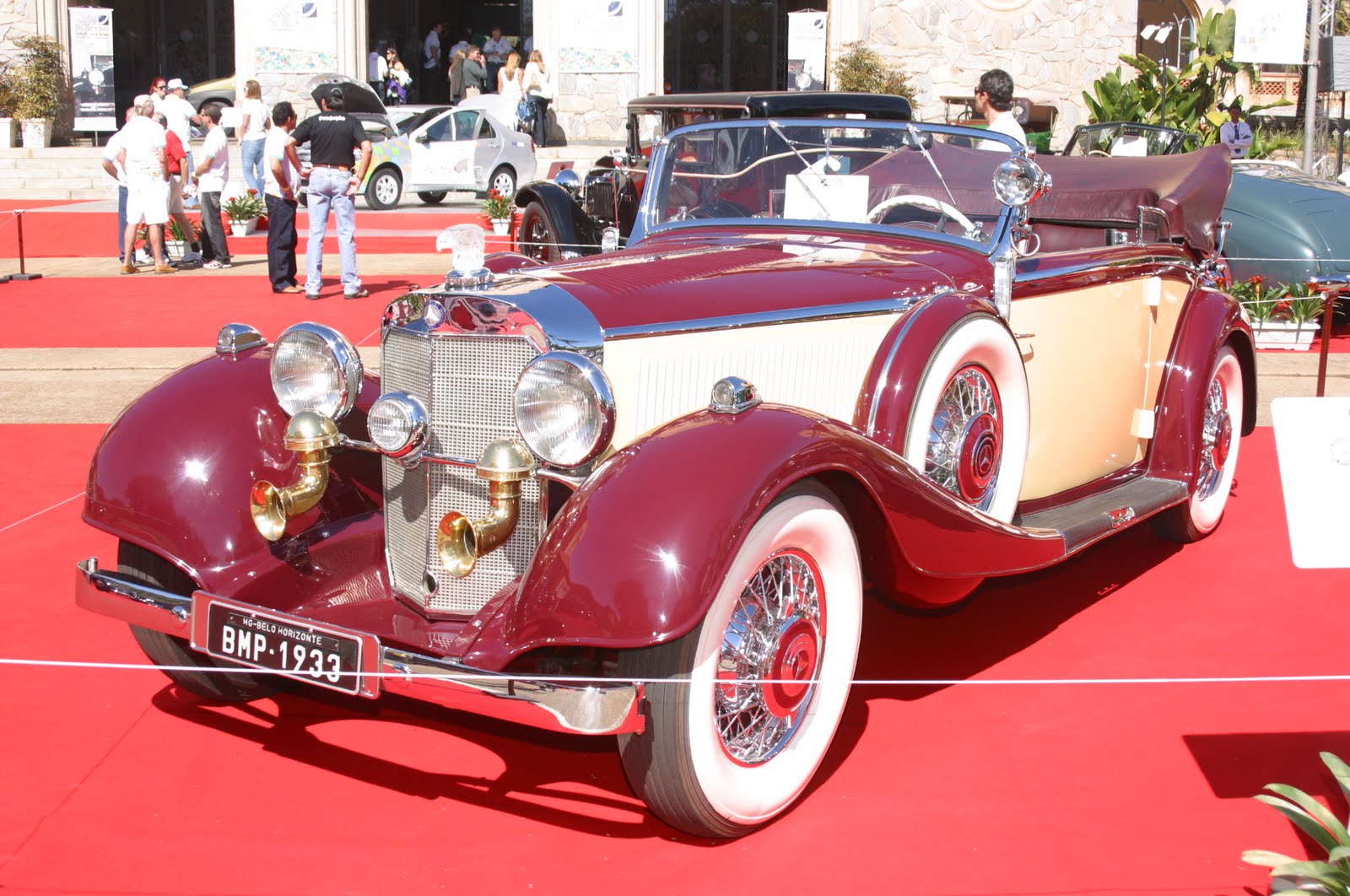 Antigomóveis: MAIS UM MERCEDES CLÁSSICO