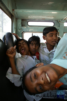 w indyjskim autobusie