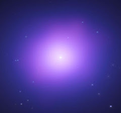 “Agujero negro” color Púrpura