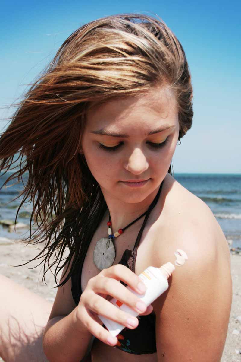 [cloé+et+la+crème+solaire+1.jpg]