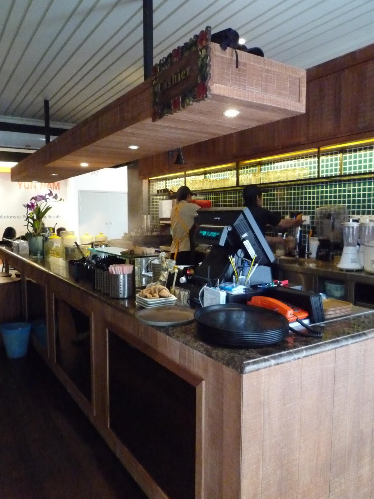 A Coffeeholic's Travel Tale Great dining ambiance at Pappa Rich